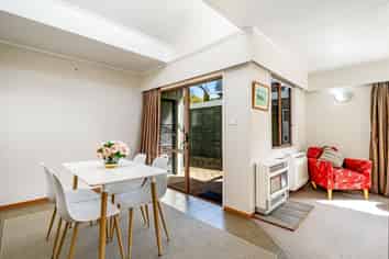 15A Brassey Road, Saint Johns Hill