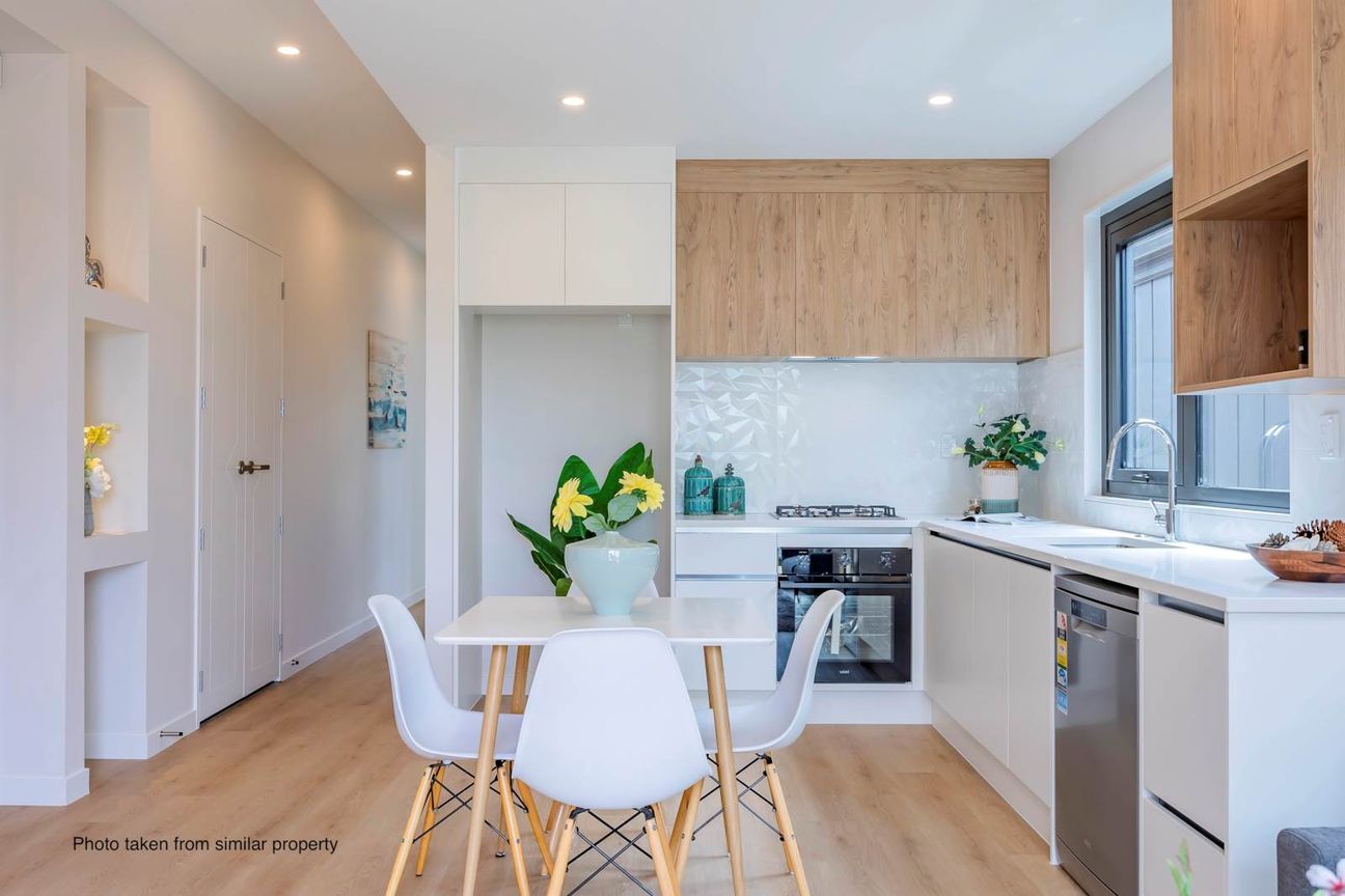 Urgent sale, stand alone home in Pukekohe - Aanzicht 6