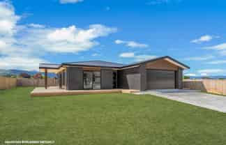 45 Magnolia Place, Levin