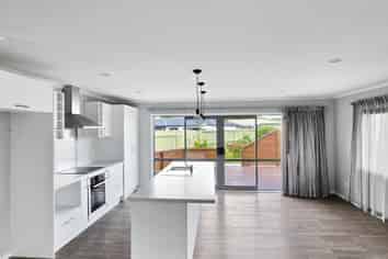 3 Wescombe Grove, Feilding