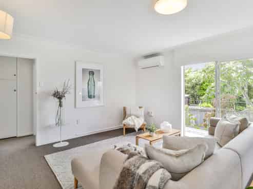 4/49 Western Springs Road, Morningside