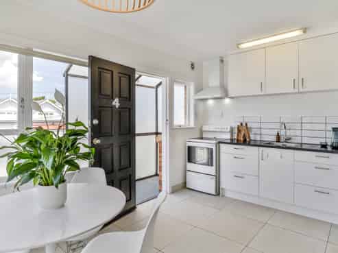 4/49 Western Springs Road, Morningside