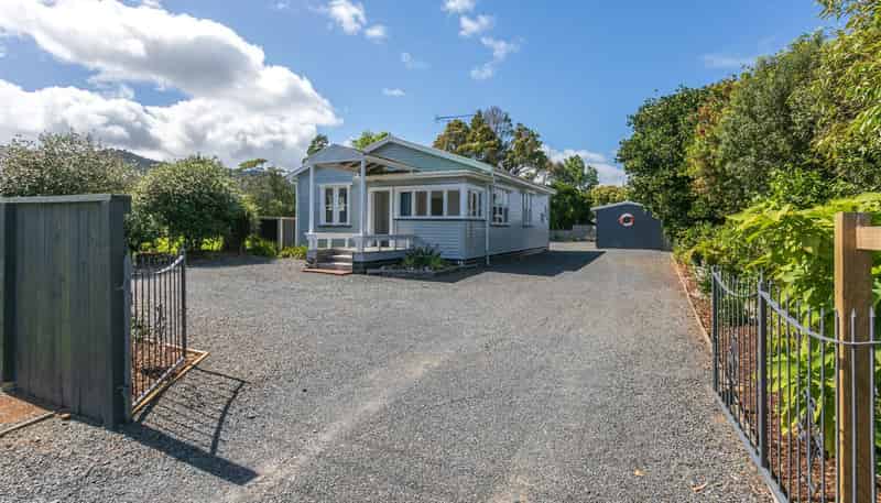 12 Whangapoua Road, Coromandel