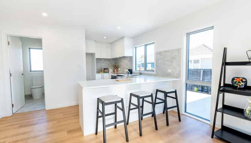 1/75 Barton Street, Woolston