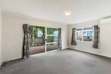 3/286 Porchester Road, Takanini