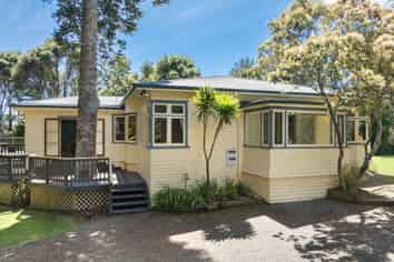 77 Carter Road, Oratia