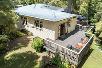 77 Carter Road, Oratia