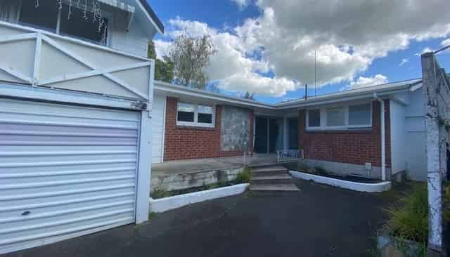 8a Chartwell Crescent , Chartwell