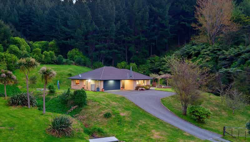 48 Eucalyptus Way, PARAPARAUMU