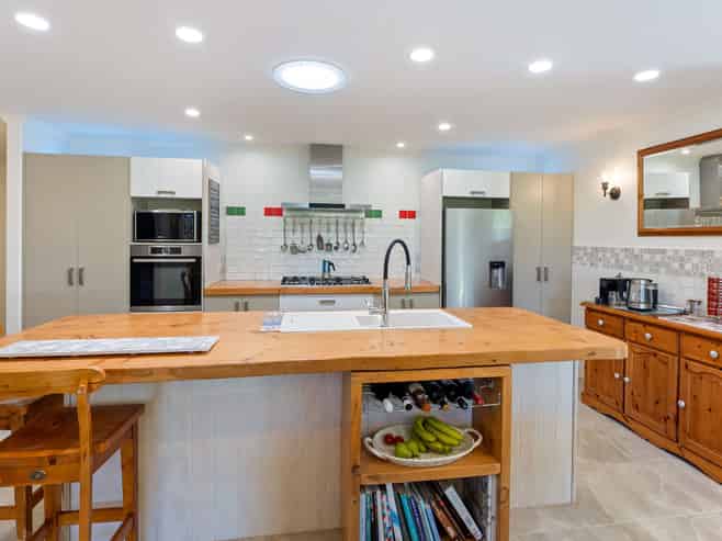 48 Eucalyptus Way, PARAPARAUMU