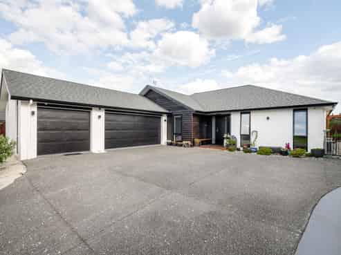 5 Sydney Place, Flagstaff