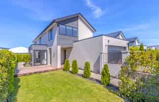 22 Bronco Drive, Aidanfield