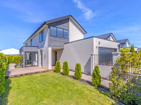 22 Bronco Drive, Aidanfield