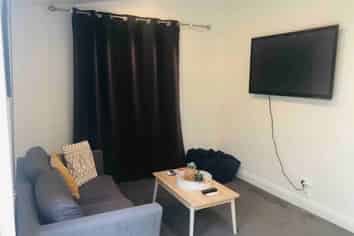 297B Dey Street, Hamilton East