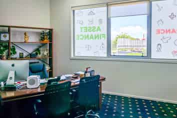 PREMIUM OFFICE SPACE 
