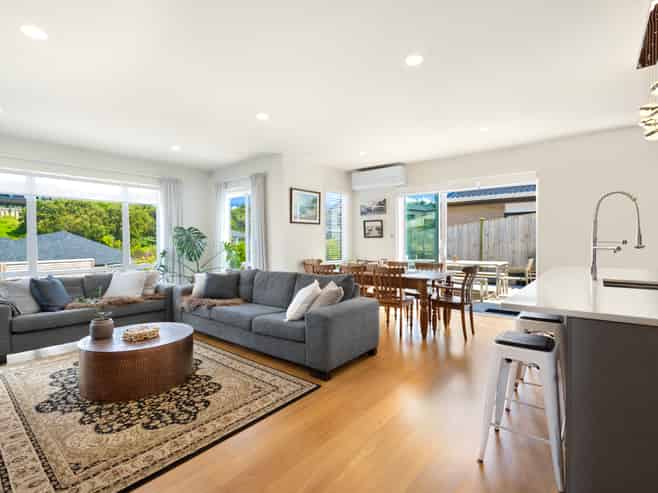 18 Kahu Close, Orewa