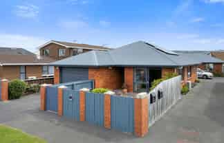 86 Queens Drive, Saint Kilda