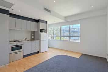 206/86 The Strand, Parnell