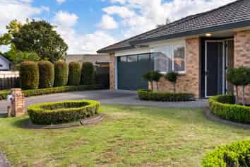 6 Graham Tagg Close, Pahurehure