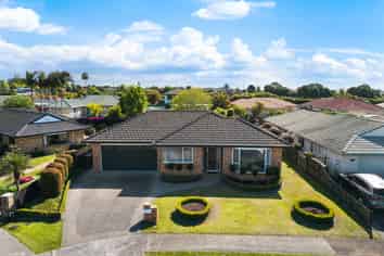 6 Graham Tagg Close, Pahurehure