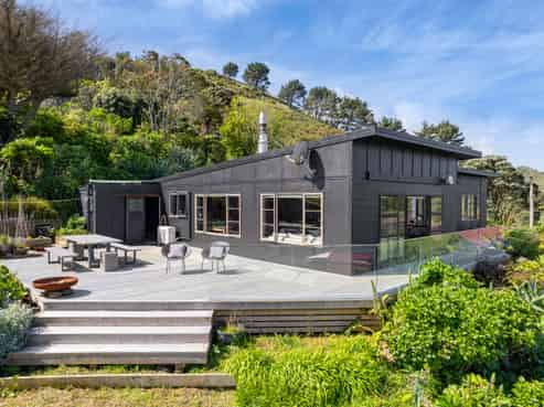 69 North Street, Mokau