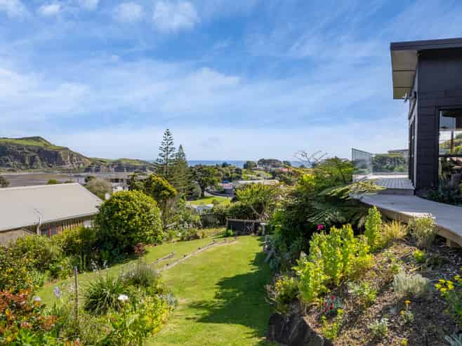 69 North Street, Mokau