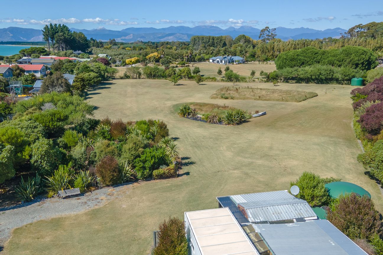 A Rare Coastal Sanctuary - Ready For Your Vision - Vista 2