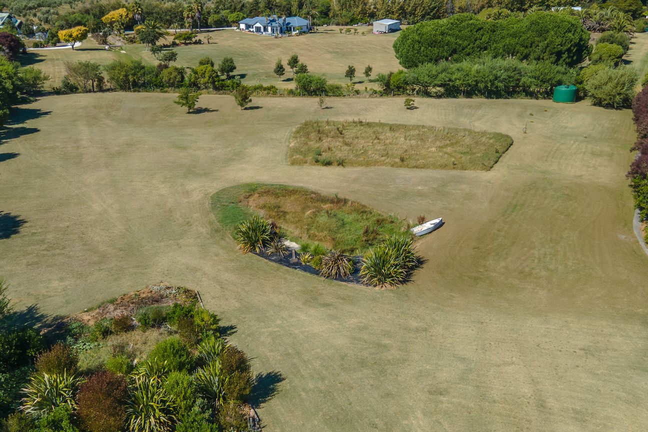 A Rare Coastal Sanctuary - Ready For Your Vision - Vista 5