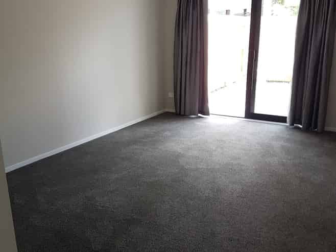 2/16 May Street, Hamilton East