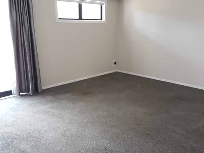 2/16 May Street, Hamilton East