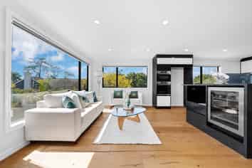 66A Marine Parade, Mellons Bay