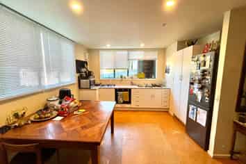 2/10B Fowler Avenue, Mount Albert