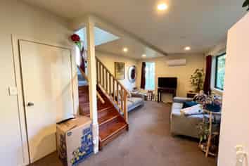 2/10B Fowler Avenue, Mount Albert