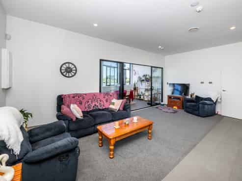 1/8 Venna Fry Lane, Huntly