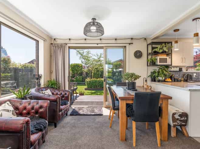 2 Kent Place, Mosgiel