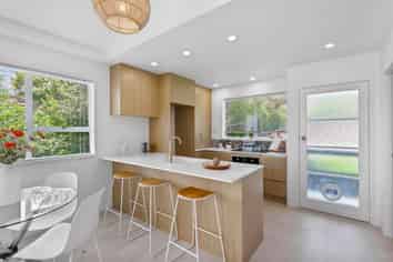 2/65 Lavery Place, Sunnynook