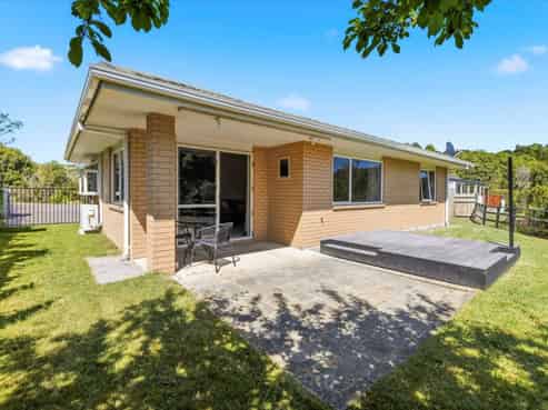 16 Eclipse Terrace, Welcome Bay