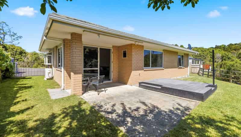 16 Eclipse Terrace, Welcome Bay