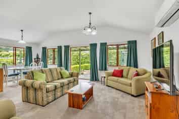 425B Southland Place, Raureka