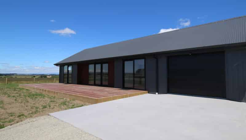 127 McHardies Road, Bulls