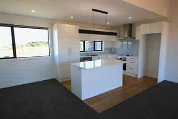 127 McHardies Road, Bulls