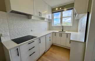 a/34 Chester Road, Tawa