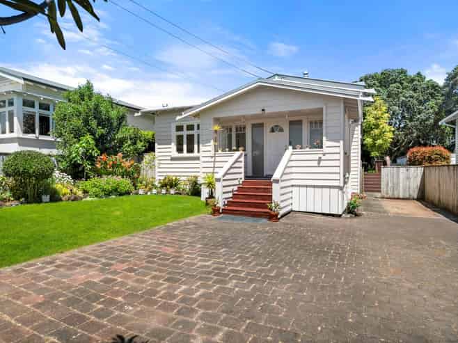 98 Shackleton Road, Mount Eden