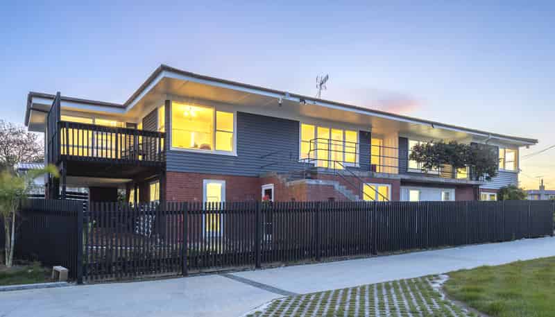15 Benders Avenue, Hillcrest