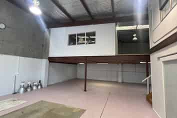 Versatile Industrial Unit with Workshop