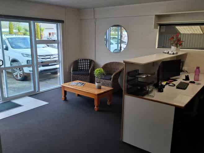 Prime Cambridge office with boardroom and parking