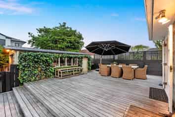 197 Riverside Avenue, Point England