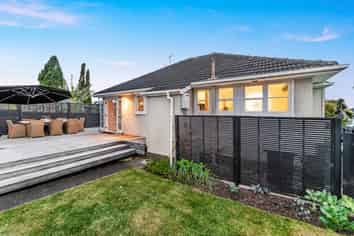 197 Riverside Avenue, Point England