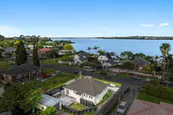 197 Riverside Avenue, Point England