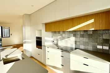 1/1a Halesowen Avenue, Sandringham